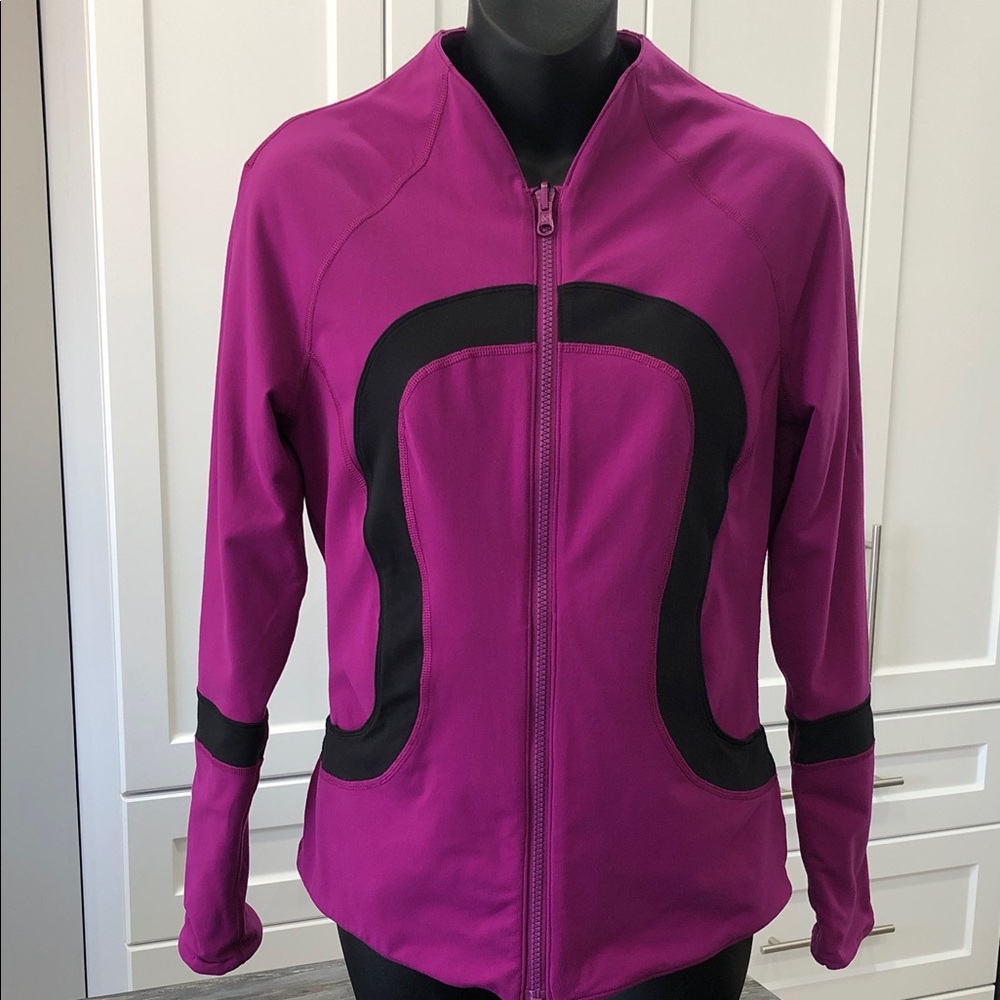 Lululemon Find Your Bliss Reversible Jacket Size 8 Black Regal Plum